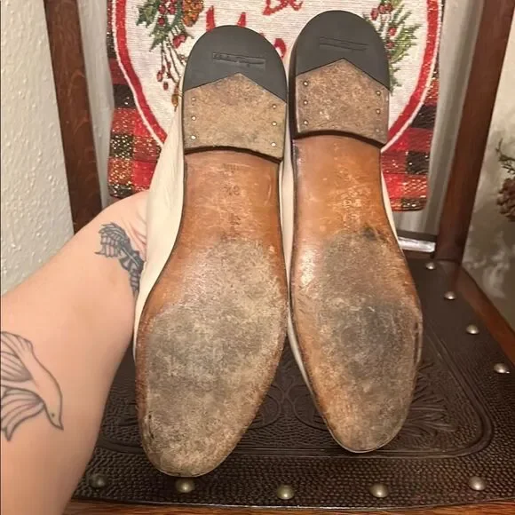 Vintage Salvatore Ferragamo 4A Narrow Beige Women's Loafers - Picture 8 of 12